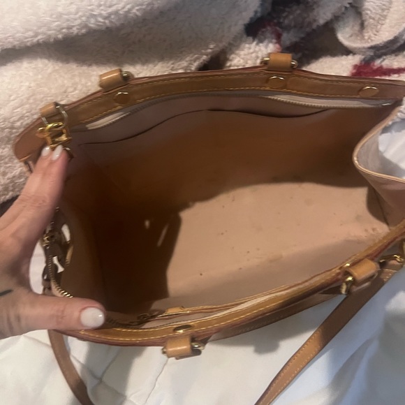 Handbag - Picture 3 of 4